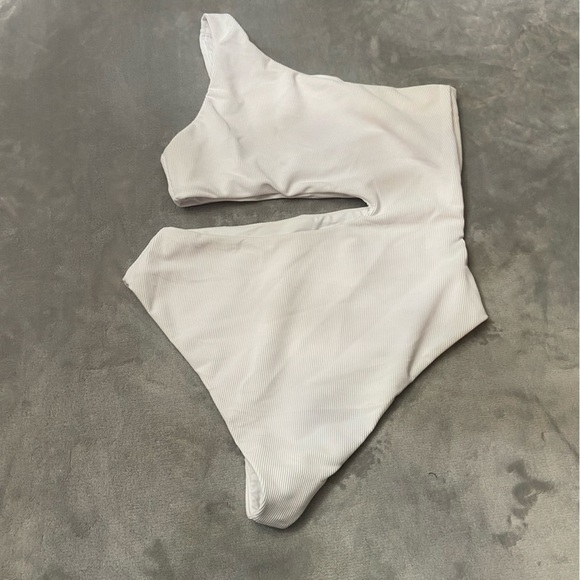 New! Beach Riot Celine one piece swimsuit white 24770 - Picture 8 of 14